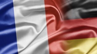 Bild: clipdealer.com/A15490177 Bild zeigt eine deutsch-französische Flagge.